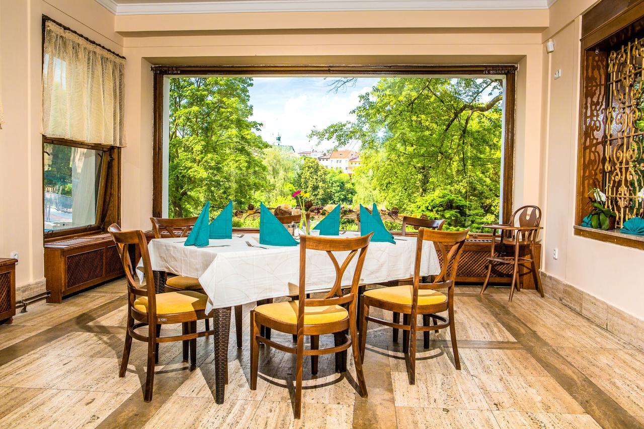Hotel Manor House Broumov Esterno foto